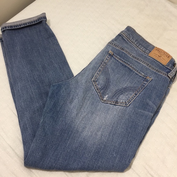 ‼️HOLLISTER‼️ Vintage Boyfriend Jeans - Picture 3 of 4